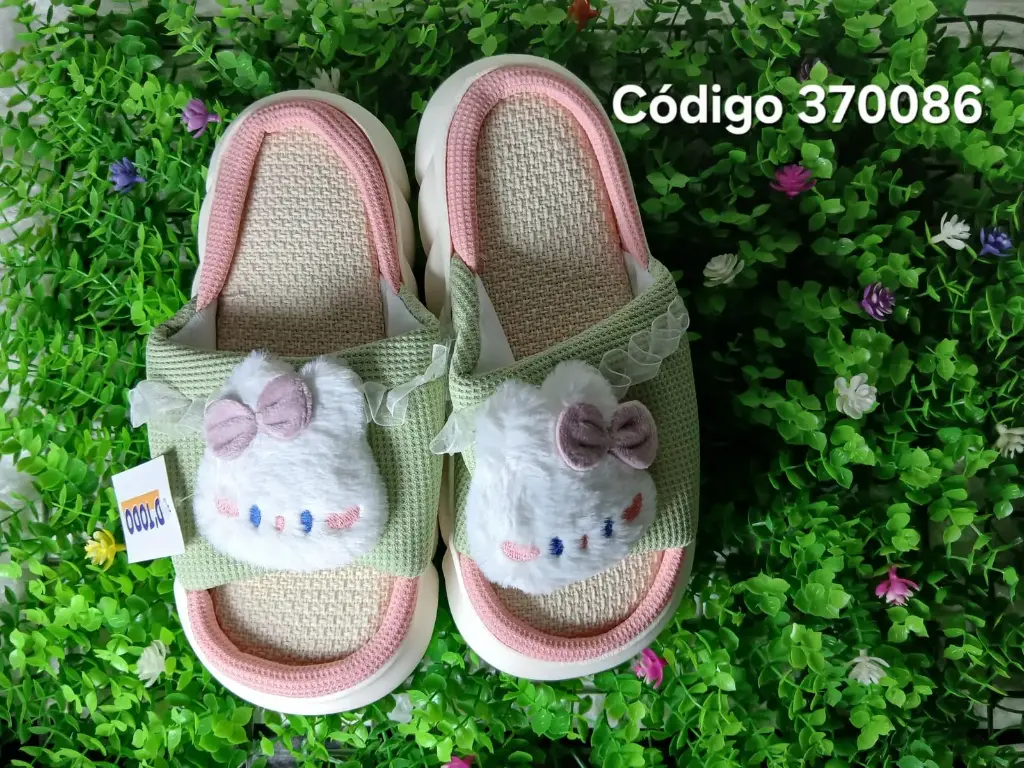 PANTUFLA 08