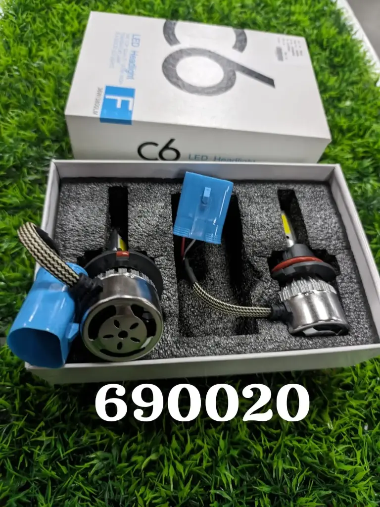 LUZ LED C6 9007